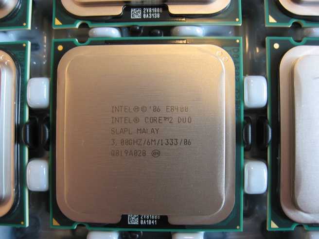 Интел коре 8400. E8400 Core 2. 2 Duo e8400. Intel Core TM 2 Duo. Intel Core Duo e8400.